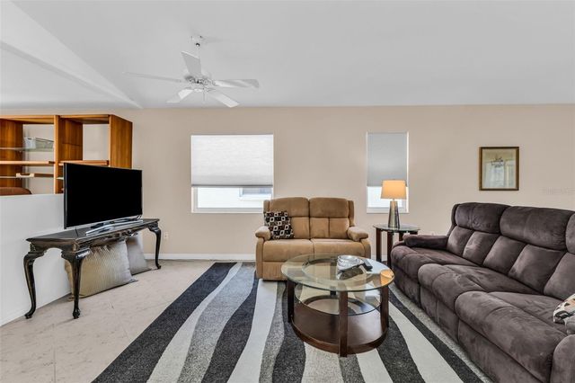 13412 SW PEMBROKE CIRCLE N, Lake Suzy, FL 34269