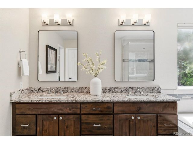 8164 Lone Maple Ln, Lone Tree, CO 80124