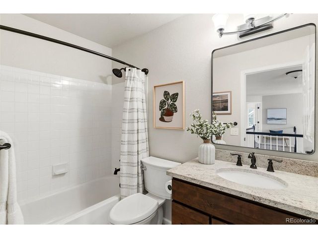 8164 Lone Maple Ln, Lone Tree, CO 80124