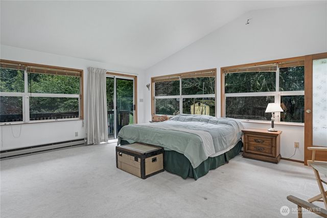 402 E Madrona Boulevard NW, Lakebay, WA 98349