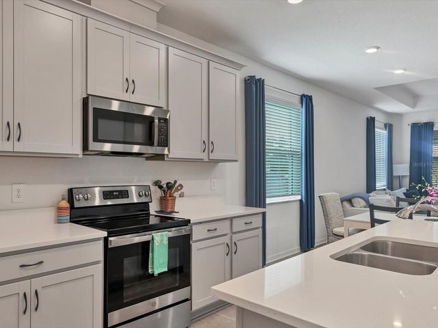 7724 SALOON LANE, Sarasota, FL 34240