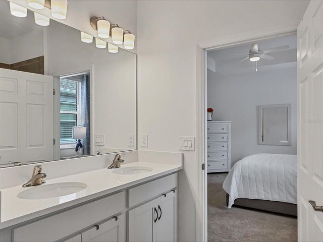 7724 SALOON LANE, Sarasota, FL 34240