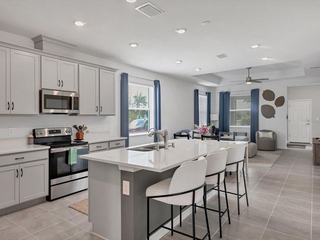 7724 SALOON LANE, Sarasota, FL 34240