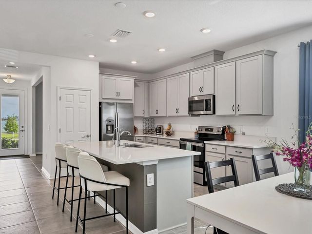 7724 SALOON LANE, Sarasota, FL 34240