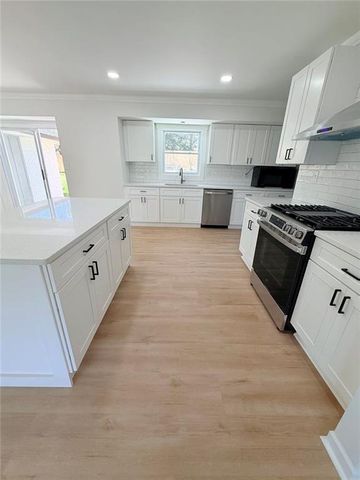 6493 Menlo Way, Rex, GA 30273