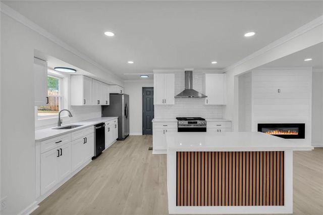 6493 Menlo Way, Rex, GA 30273