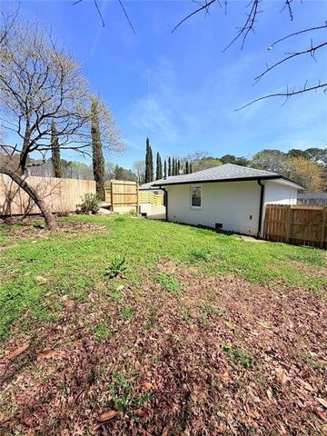 6493 Menlo Way, Rex, GA 30273