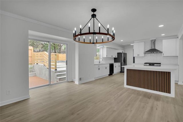 6493 Menlo Way, Rex, GA 30273