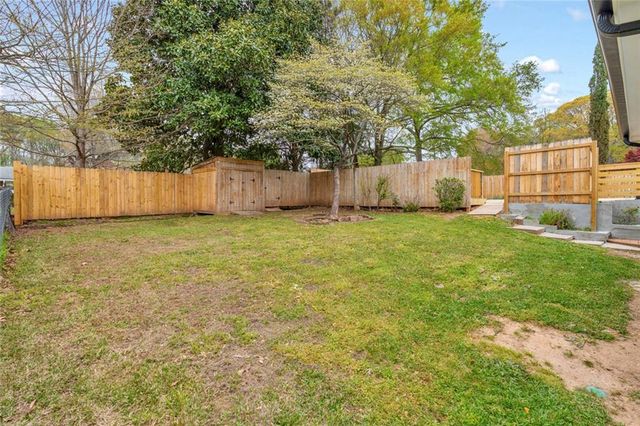 6493 Menlo Way, Rex, GA 30273