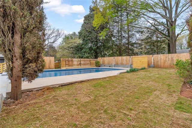 6493 Menlo Way, Rex, GA 30273