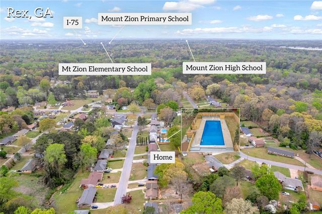 6493 Menlo Way, Rex, GA 30273