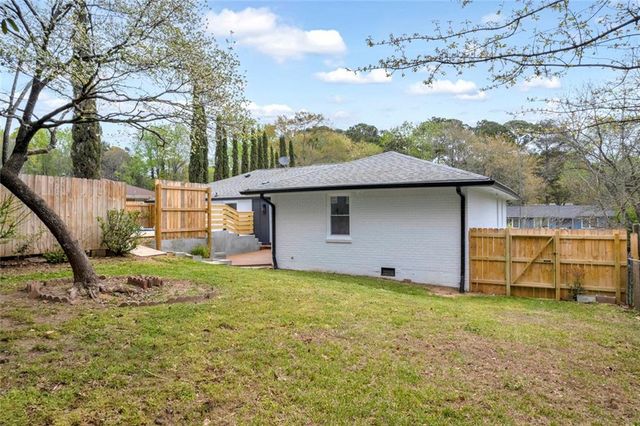 6493 Menlo Way, Rex, GA 30273