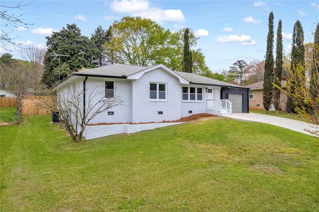 6493 Menlo Way, Rex, GA 30273