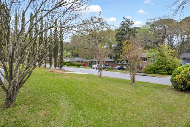 6493 Menlo Way, Rex, GA 30273