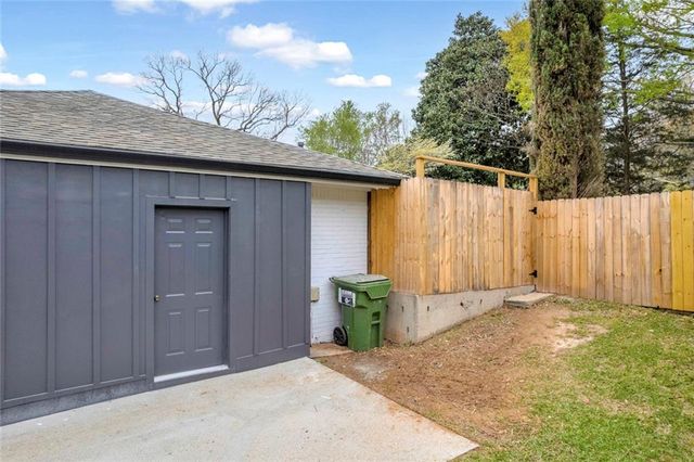 6493 Menlo Way, Rex, GA 30273