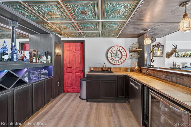 1270 Gleneagles, Highland Charter Township, MI 48357
