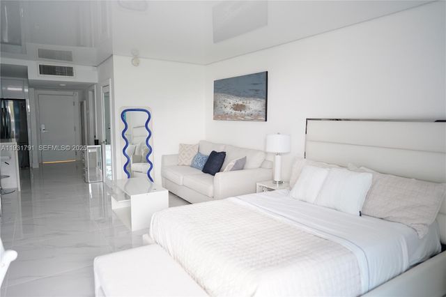 2301 Collins Ave 529, Miami Beach, FL 33139