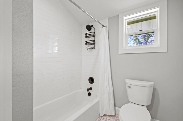 11731 NW State Highway 11, Whitewright, TX 75491