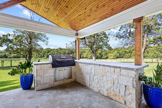 11731 NW State Highway 11, Whitewright, TX 75491