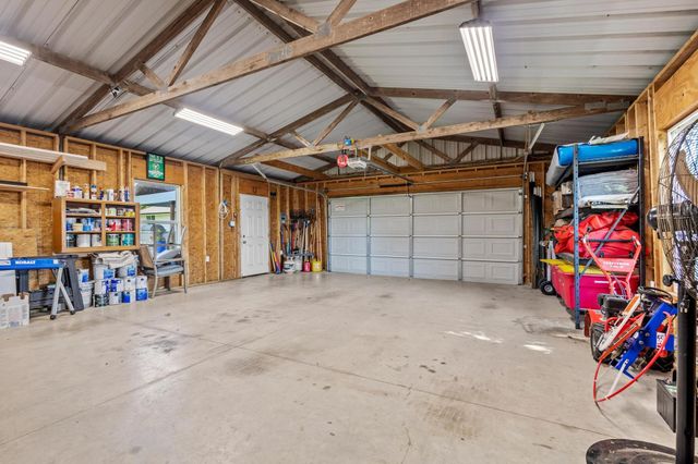 11731 NW State Highway 11, Whitewright, TX 75491