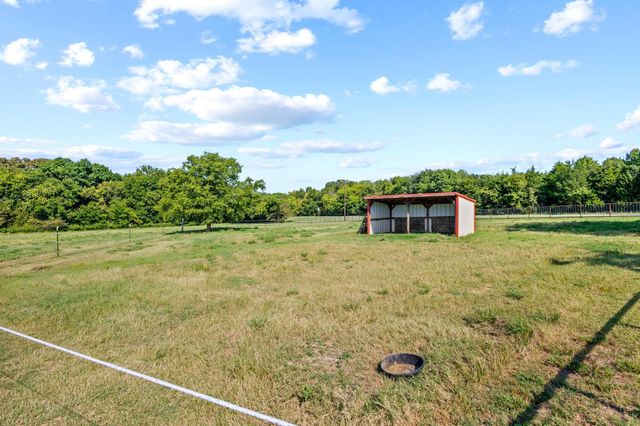 11731 NW State Highway 11, Whitewright, TX 75491