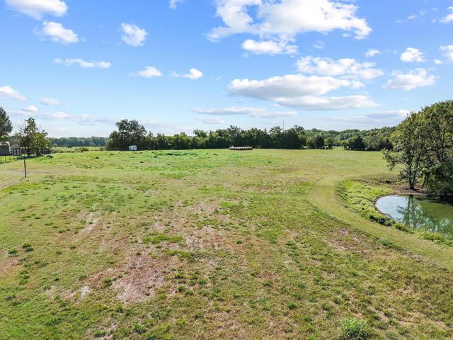 11731 NW State Highway 11, Whitewright, TX 75491