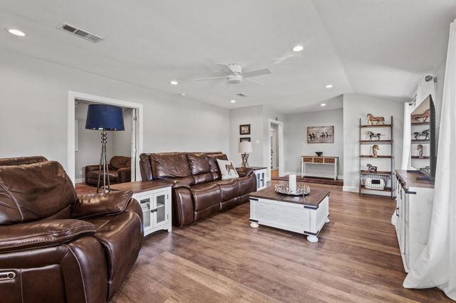 11731 NW State Highway 11, Whitewright, TX 75491