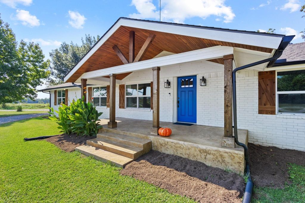 11731 NW State Highway 11, Whitewright, TX 75491