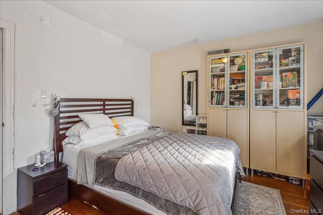 89-13 213th Street, Queens Village, NY 11427