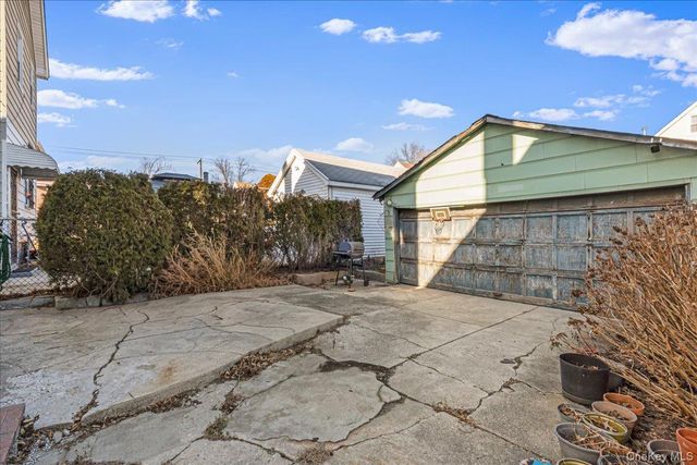 89-13 213th Street, Queens Village, NY 11427