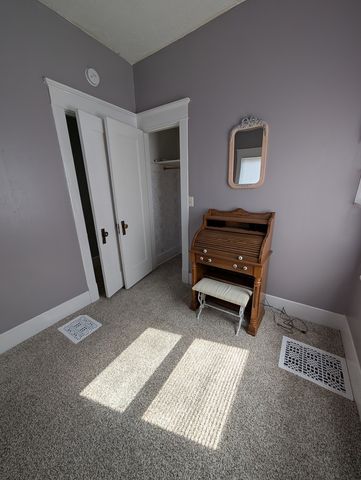 1742 N Howell Street, Davenport, IA 52804
