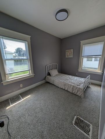 1742 N Howell Street, Davenport, IA 52804