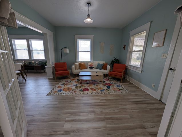 1742 N Howell Street, Davenport, IA 52804