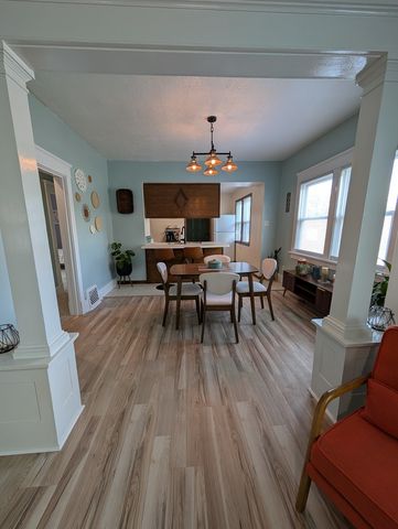 1742 N Howell Street, Davenport, IA 52804