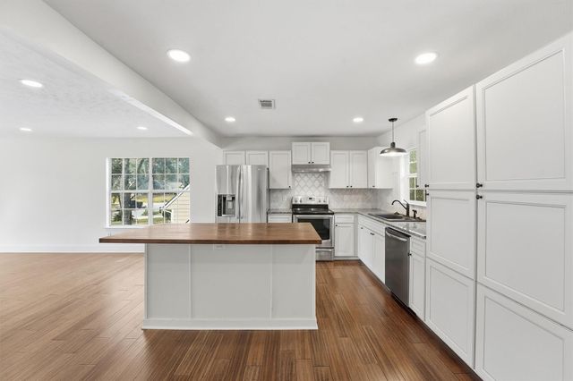 3211 Park Garden Drive, Houston, TX 77339