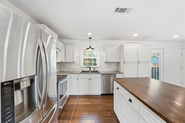 3211 Park Garden Drive, Houston, TX 77339