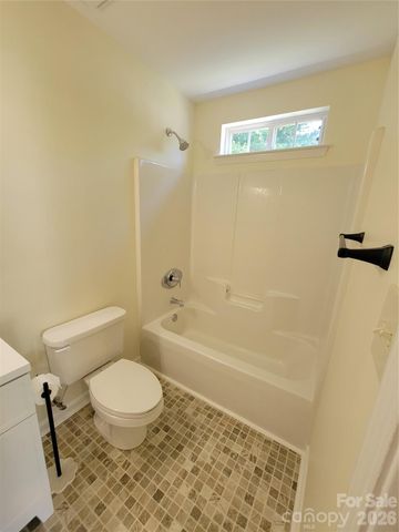 8012 Sheckler Lane, Matthews, NC 28104