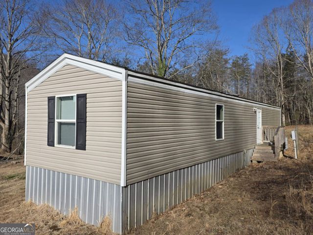 221B CATHEY Road, Mountain City, GA 30562