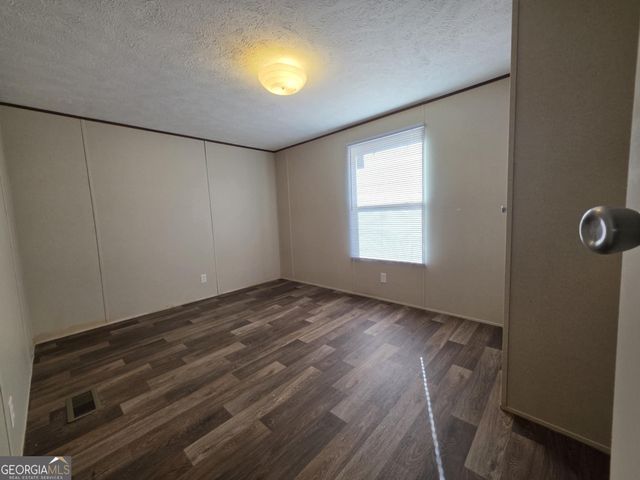 221B CATHEY Road, Mountain City, GA 30562