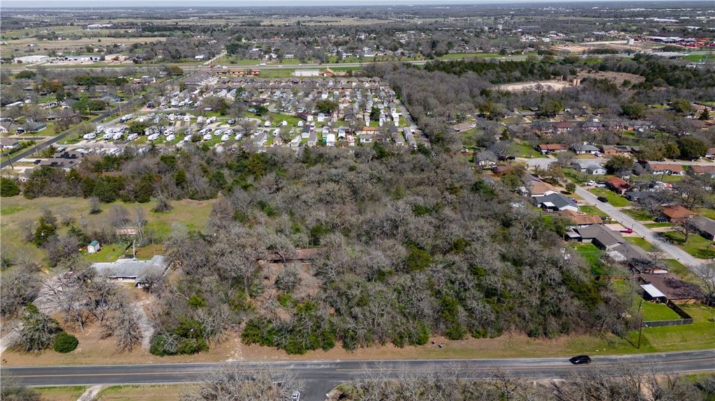 3707 Old Hearne Road, Bryan, TX 77803 — photo 2