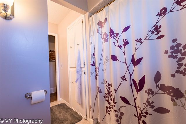 1641 Willowbrook Drive, Jenison, MI 49428