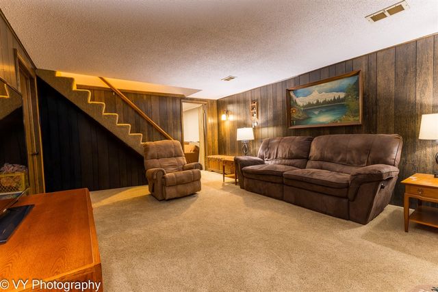 1641 Willowbrook Drive, Jenison, MI 49428