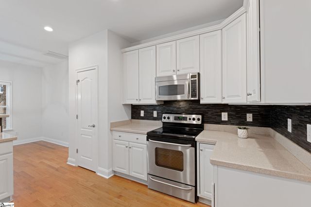 207 Traymore Way, Greer, SC 29650