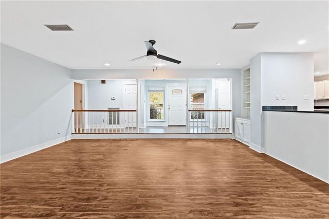 802 Pinewood Court, Daphne, AL 36526