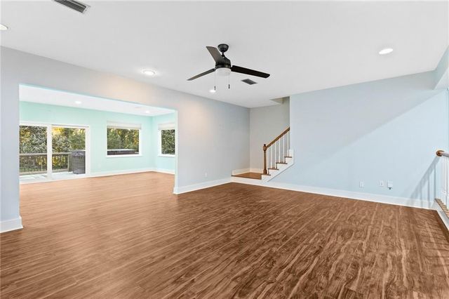 802 Pinewood Court, Daphne, AL 36526