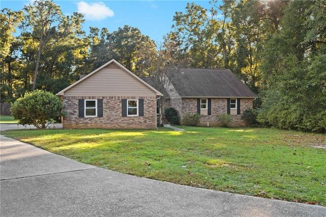 802 Pinewood Court, Daphne, AL 36526