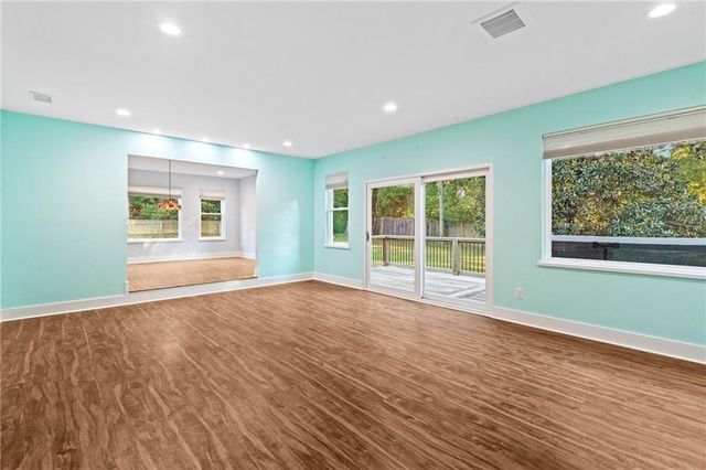 802 Pinewood Court, Daphne, AL 36526