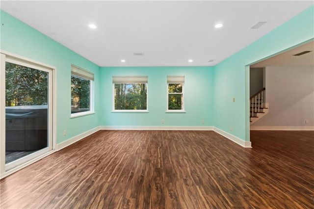 802 Pinewood Court, Daphne, AL 36526