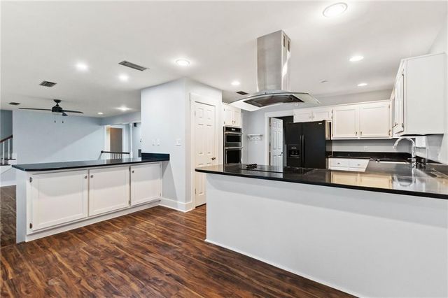 802 Pinewood Court, Daphne, AL 36526