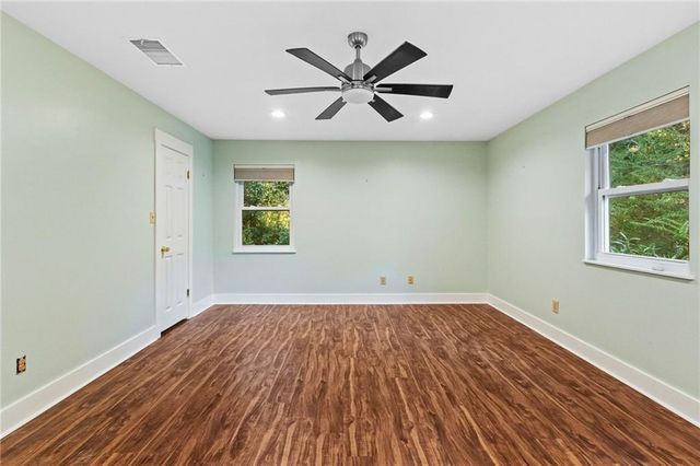 802 Pinewood Court, Daphne, AL 36526